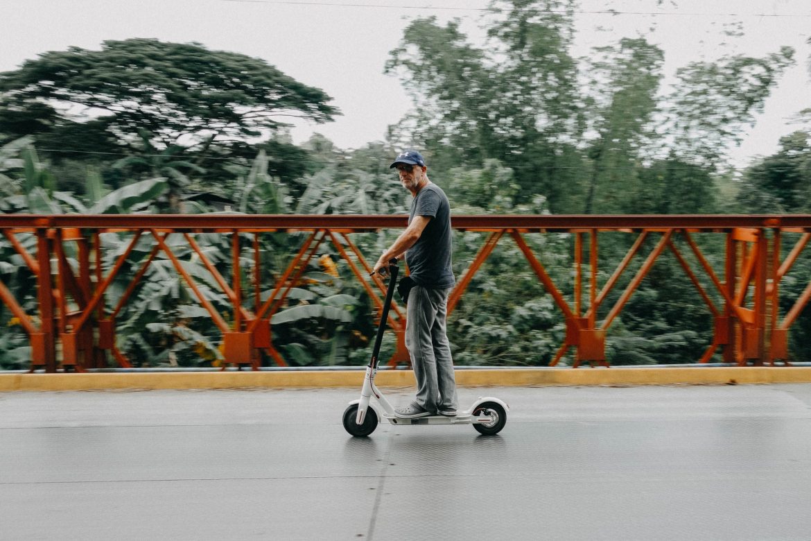 Dünya Trendleri - Podcast | Şehir İçi Ulaşımın Yeni Trendi Elektrikli Scooter