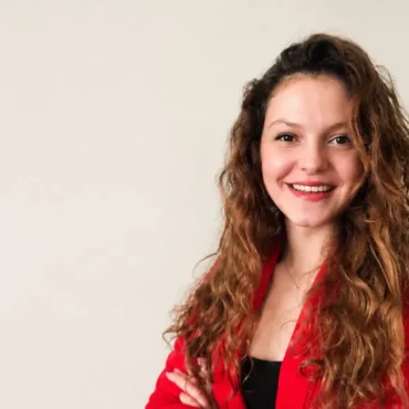 Podcast bölümü: Siberfeminizm Nedir? - Konuk: Ottawa Üniversitesi Doktora Araştırmacısı H.Deniz Seval | Dünya Trendleri by Aykut Balcı