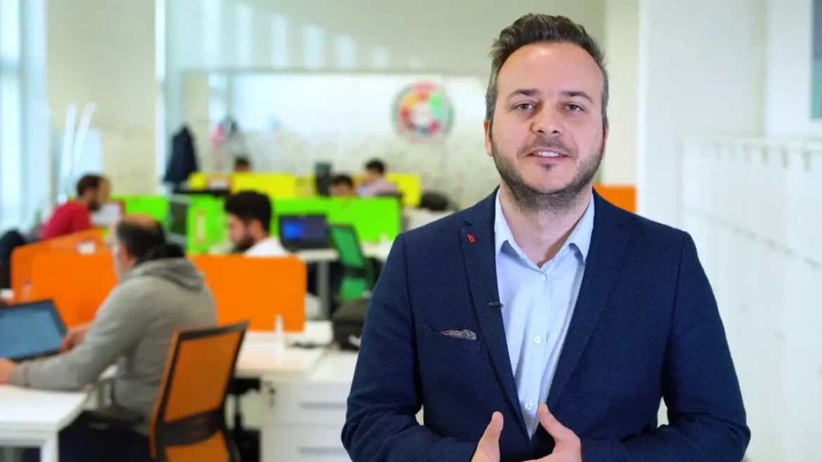 Podcast bölümü: Müşteriyi Kaybetmeden Kazanmak – B2 Metric Ceo’su Murat Hacıoğlu | Dünya Trendleri by Aykut Balcı