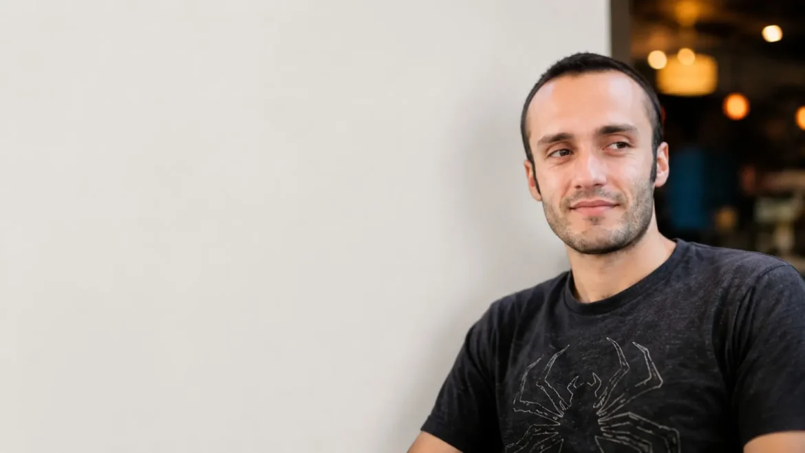 Podcast bölümü: İnsan mı İzliyor, Yapay Zekâ mı? | Anıl Üzengi, Stroma | Dünya Trendleri by Aykut Balcı